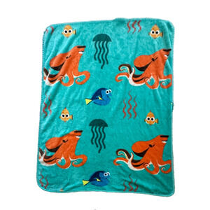 Northwest Kids Disney Finding Dory Nemo Friends Hank Jellyfish Green Blanket